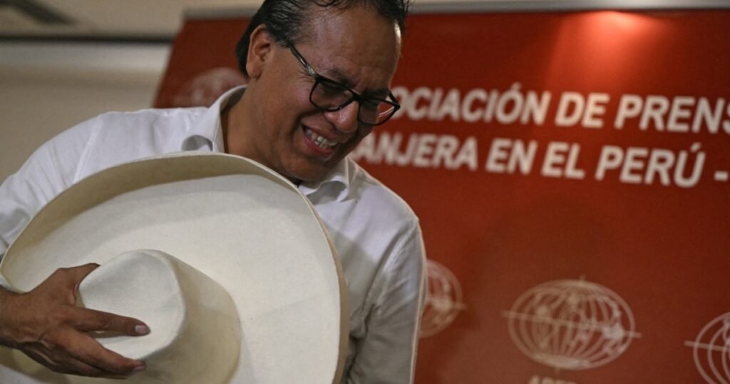 Roberto Sánchez sugere recontagem de votos em conjunto com Keiko Fujimori no Peru
