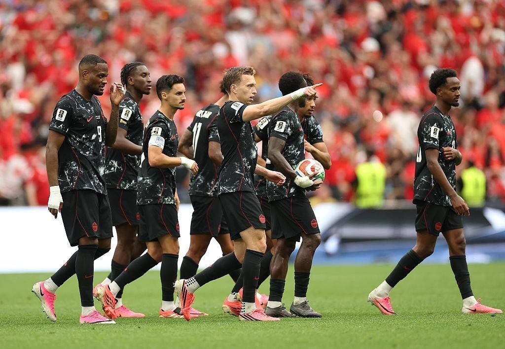 Canadá faz história com goleada sobre Qatar e conquista primeira vitória em Copas do Mundo