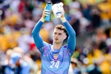 A trajetória de um goleiro acadêmico na seleção dos Estados Unidos