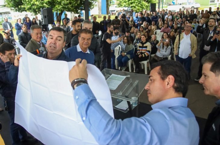Naviraí recebe investimentos para infraestrutura e saneamento em visita do governador
