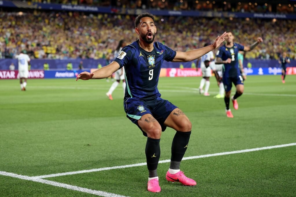 Brasil conquista primeira vitória na Copa do Mundo ao vencer Haiti por 3 a 0