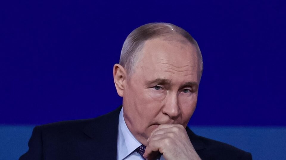 Intercepção de petroleiro ligado a magnata iraniano gera tensões entre Rússia e Europa