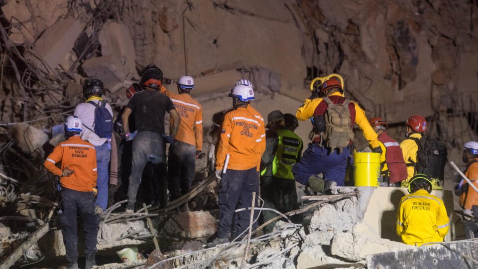 EUA suspendem sanções à Venezuela e anunciam auxílio de US$ 150 milhões após terremotos