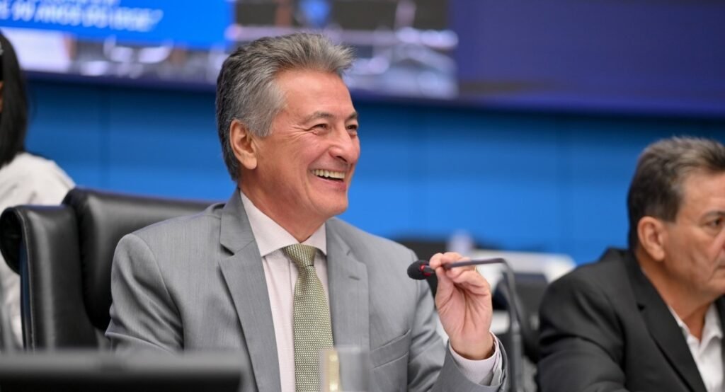 Queda nas intenções de voto para Roberto Hashioka levanta dúvidas sobre sua candidatura em 2026