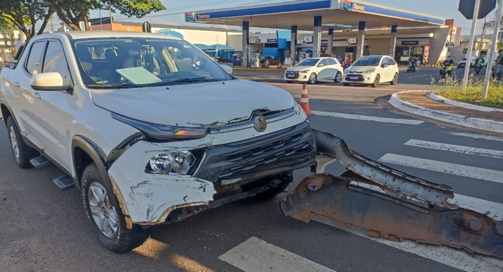 Colisão entre veículos leva SAMU a atuar em Nova Andradina
