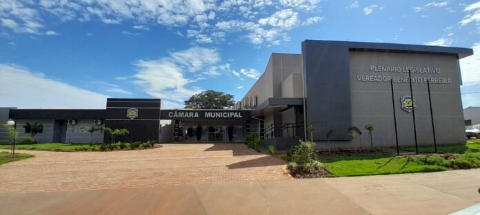 RECESSO da CÂMARA MUNICIPAL de IVINHEMA é anunciado com atendimento REDUZIDO