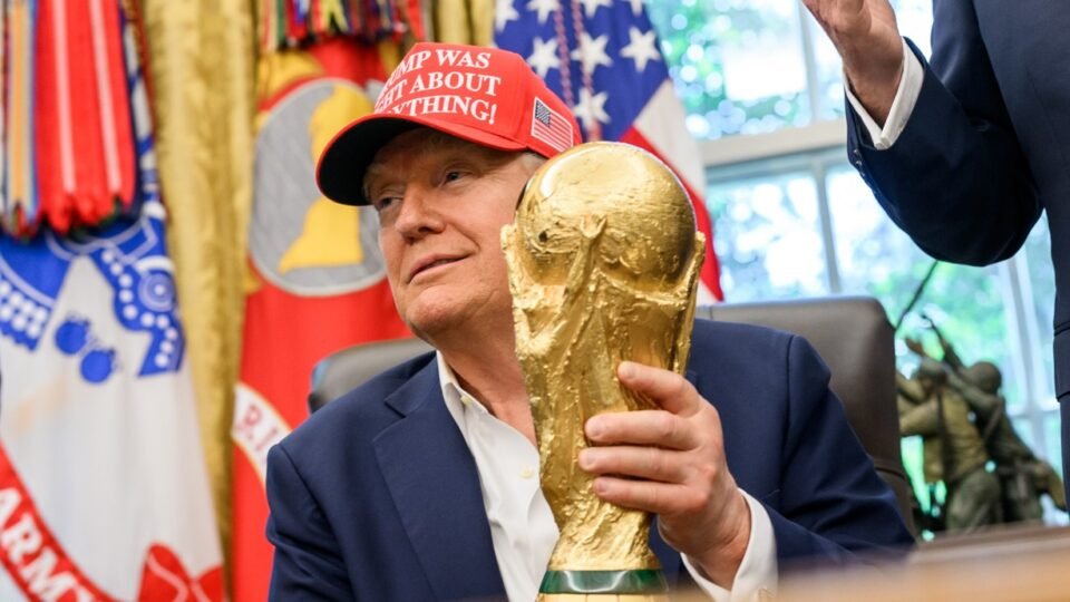 Donald Trump destaca evolução dos EUA como potência no futebol e propõe nova candidatura