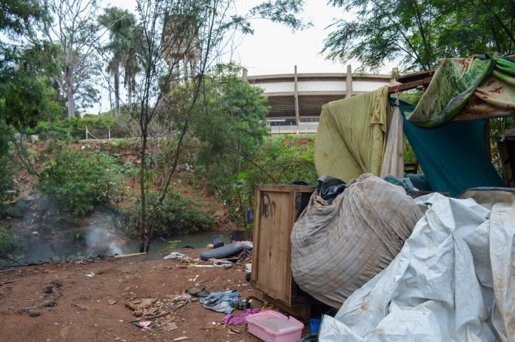 Vítima carbonizada é encontrada no Rio Anhanduí em Campo Grande