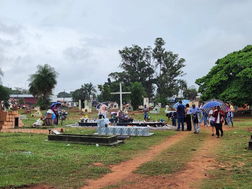 Famílias de 243 falecidos são convocadas para exumação no Cemitério São Sebastião