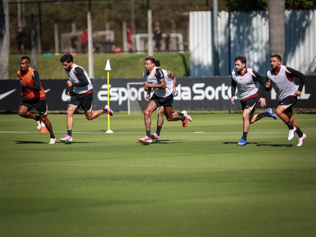 Corinthians enfrenta restrição da Fifa e não pode registrar novos atletas