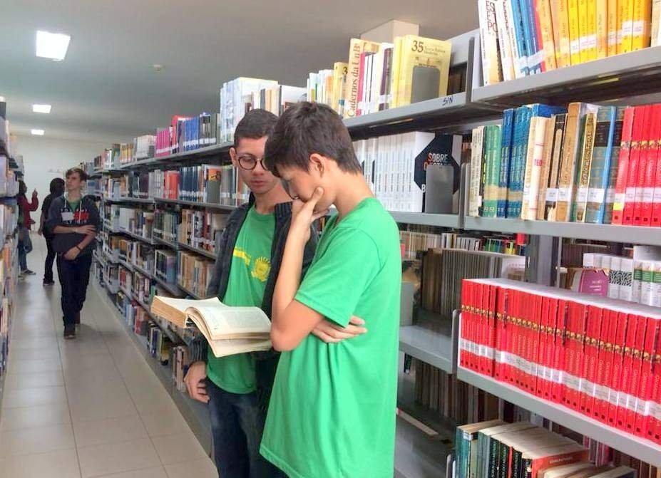 Nova legislação garante acesso a conteúdos de livros nas escolas de Mato Grosso do Sul