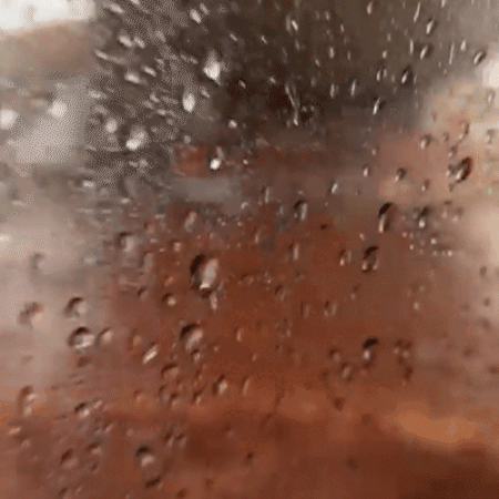 Avenida Ministro João Arinos sofre alagamentos devido a forte chuva em Campo Grande