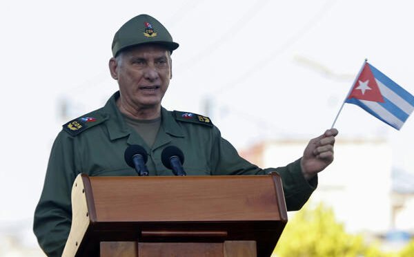 Cuba permite iniciativa privada no setor de energia, mas mantém controle estatal em áreas