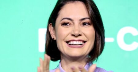 Michelle Bolsonaro confirma candidatura ao Senado pelo DF em convenção do PL
