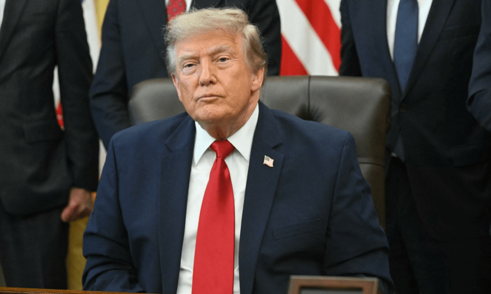Donald Trump intensifica postura em relação ao Irã e aborda temas como tarifas e Copa do Mundo