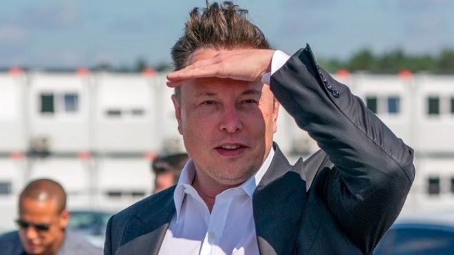 Elon Musk critica crise migratória na Espanha e defende deportações