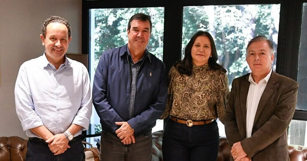 Reunião entre Prefeita de Caarapó e governador reforça segurança no município