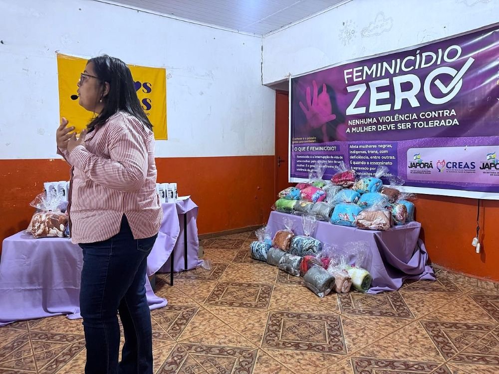 Ação em Japorã promove conscientização e solidariedade contra o feminicídio