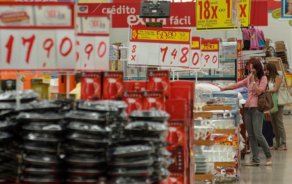Inflação registra queda e atinge 0,16% em junho, segundo IBGE