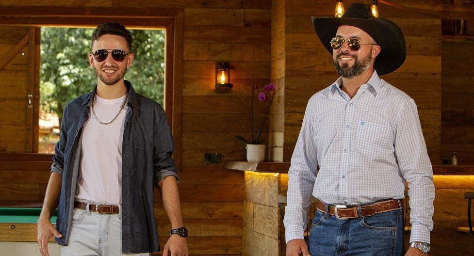 Dupla sertaneja Willian e Danilo se destaca no cenário musical de MS