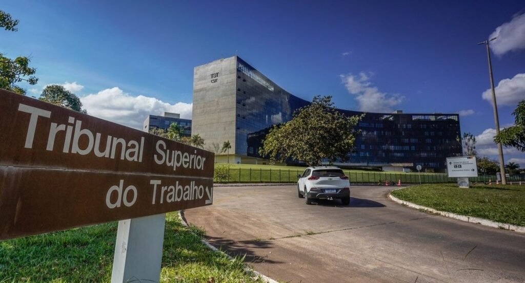 Alerta da Justiça do Trabalho sobre assédio eleitoral em ambientes de trabalho