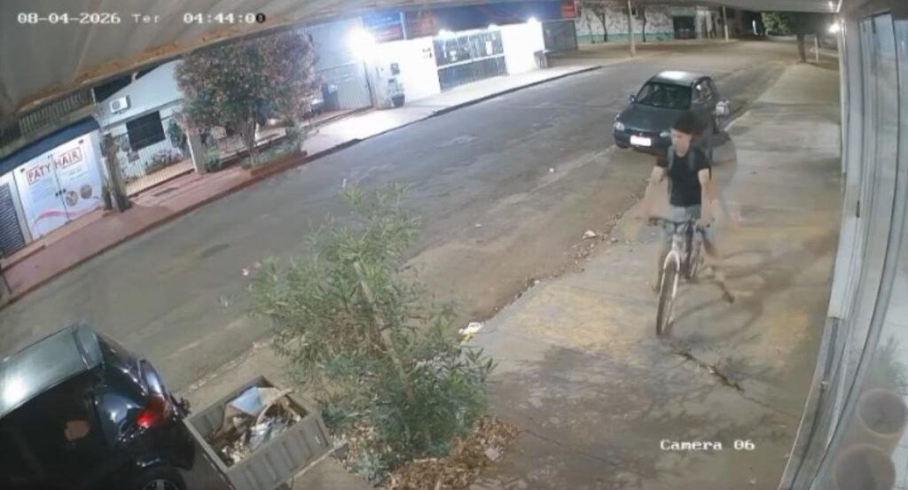Arrombamento em loja no Centro de Nova Andradina resulta em furto de eletrônicos e roupas