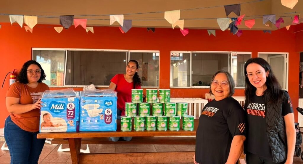 Doação de fraldas e leite beneficia Lar Alternativo São José