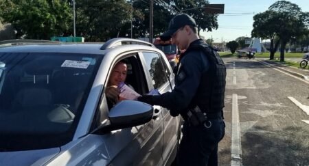 Campanha Agosto Lilás marca os 20 anos da Lei Maria com ação da Polícia Militar