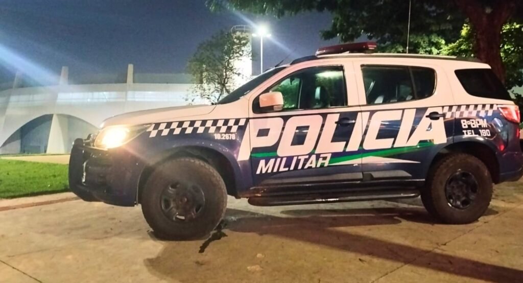 Ação da Polícia Militar em Nova Andradina por causa de pitbull solto em praça