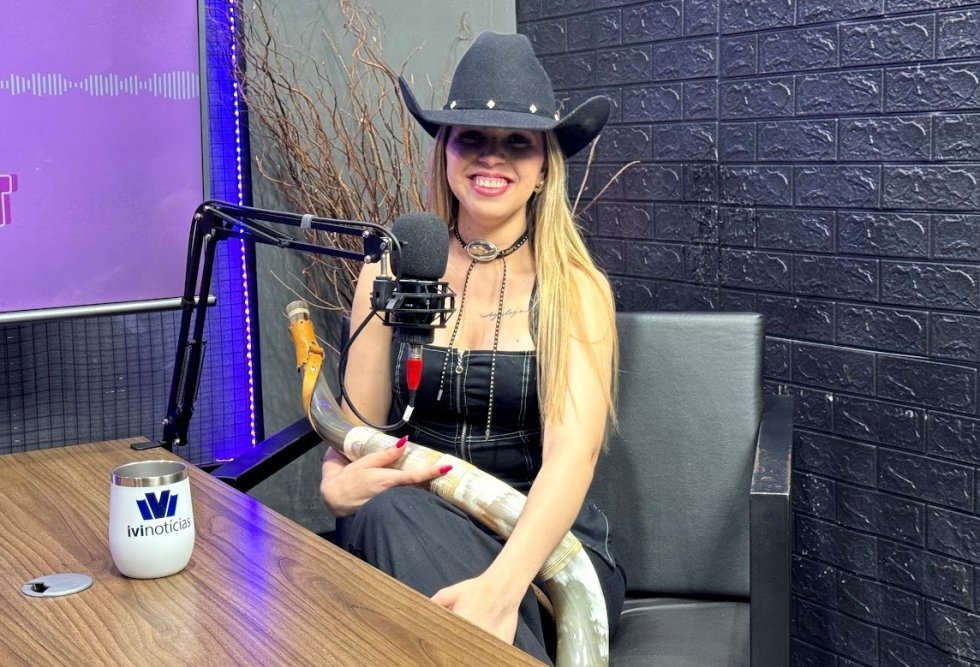 Jeniffer Gimenez compartilha sua trajetória como berranteira em podcast