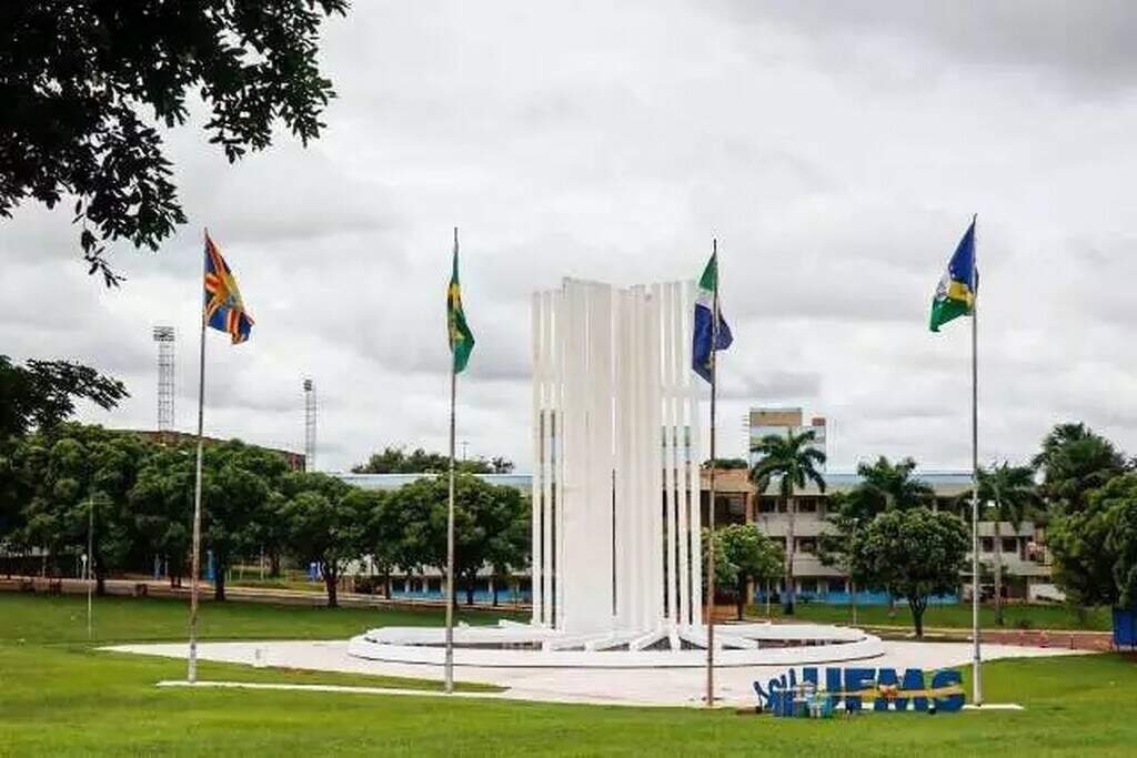 Cursos de idiomas gratuitos oferecem inscrições até segunda-feira