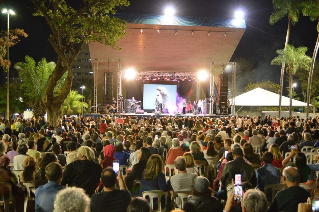 Noite da Seresta promete reunir gerações na Praça do Rádio