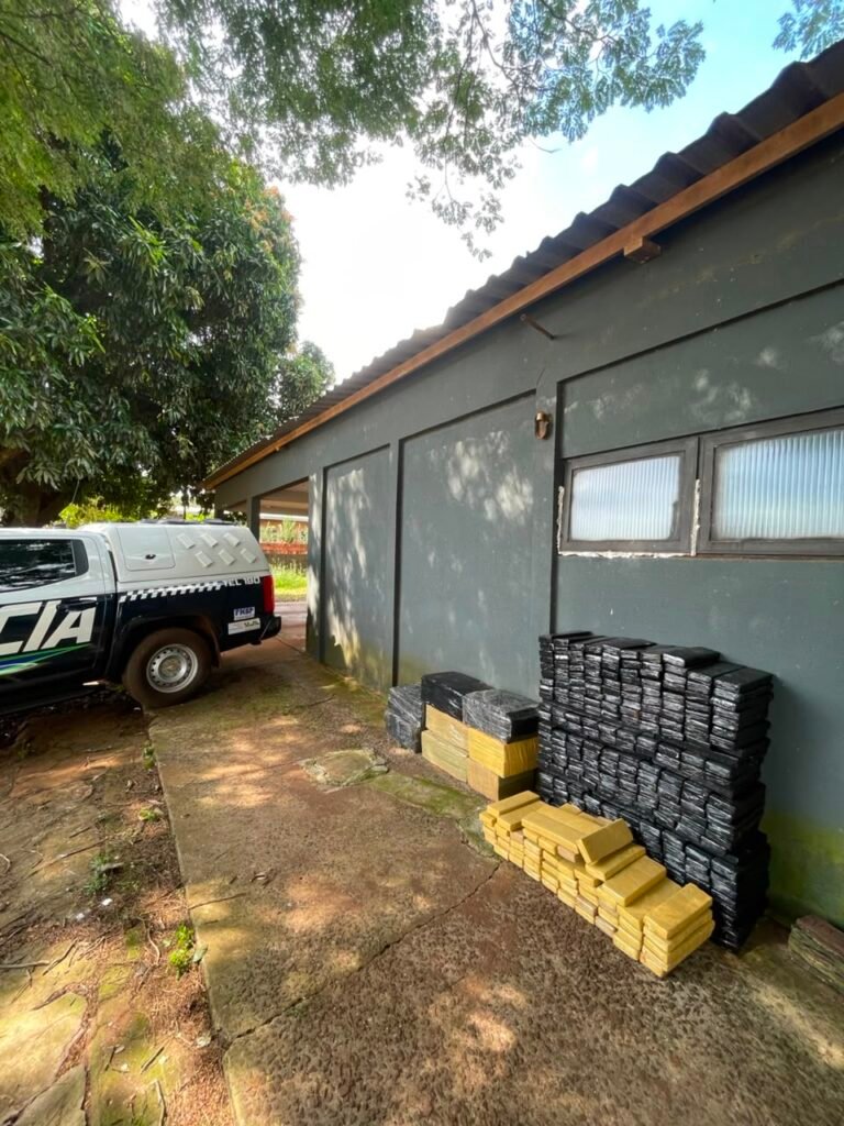 Apreensão de 519 quilos de maconha em Aral Moreira durante operação policial