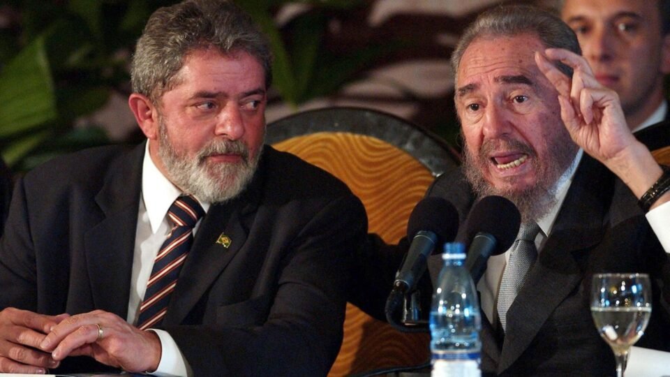 Esquerda brasileira celebra centenário de Fidel Castro com homenagens