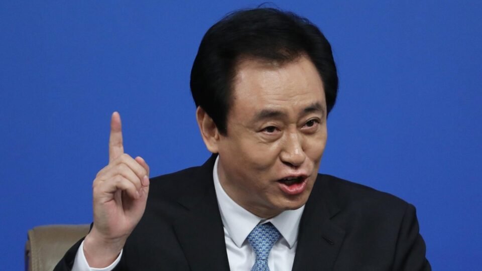 Condenação de fundador da Evergrande marca reviravolta no setor imobiliário chinês
