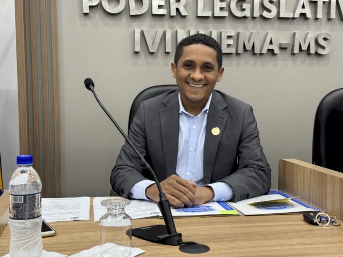 Zé Wilson propõe melhorias na quadra esportiva e segurança nas avenidas de Ivinhema
