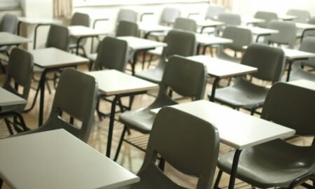 Desempenho do ensino médio em São Paulo avança, mas estado permanece fora do topo do Ideb