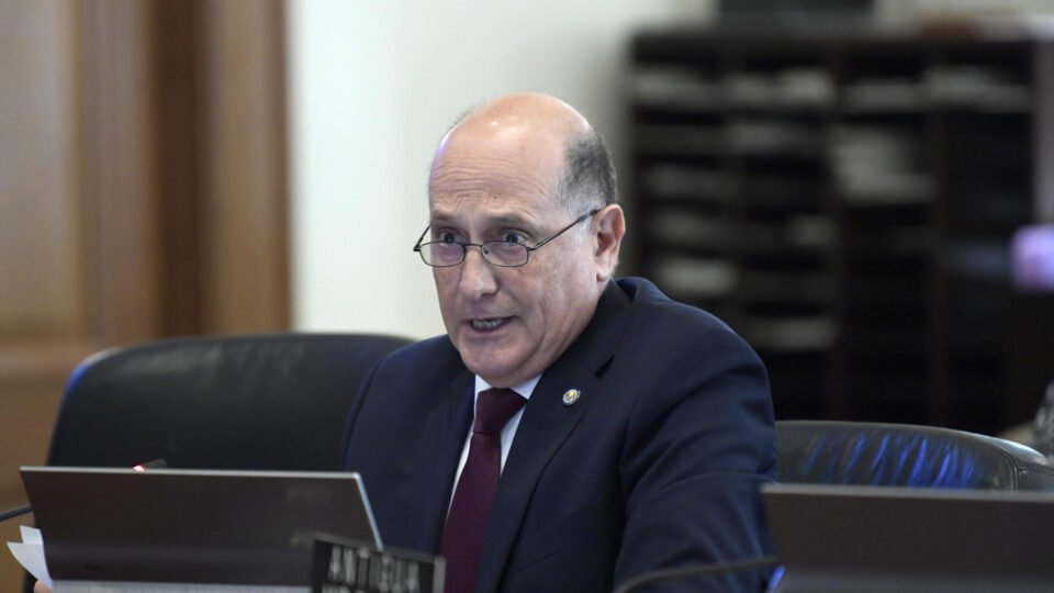 Saída do embaixador argentino marca tensões diplomáticas com o Brasil