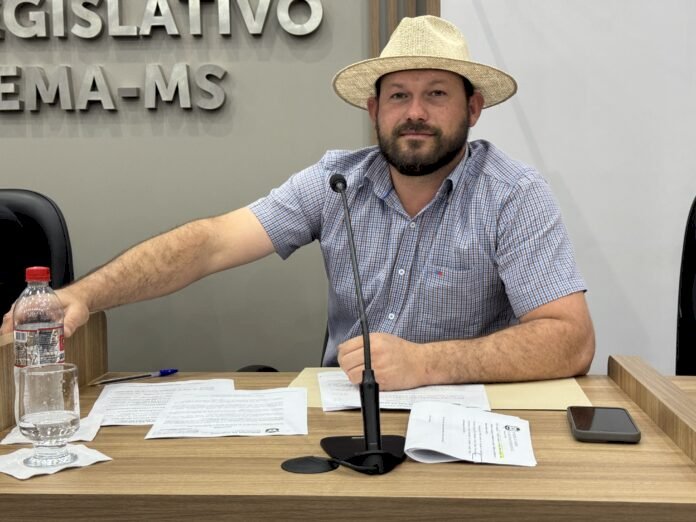 Vereador solicita reparos na avenida Reynaldo Massi em Ivinhema