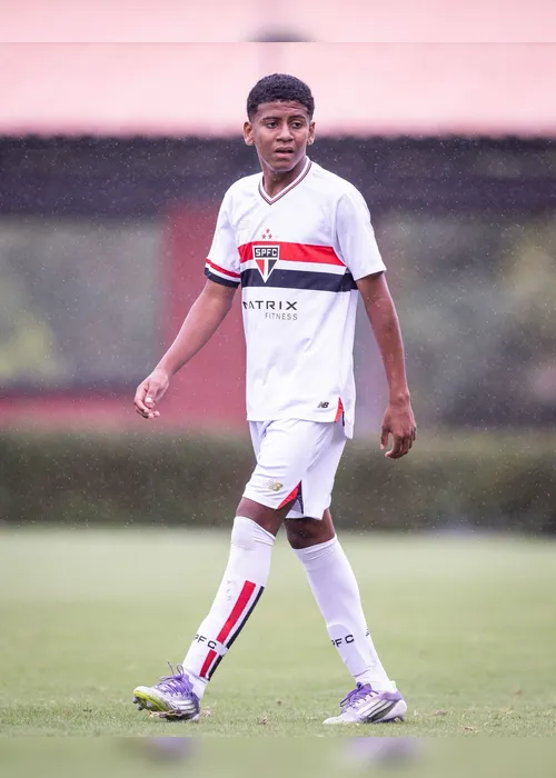 Tragédia em Maceió: Jogador da base do São Paulo morre após ser baleado durante partida de futebol