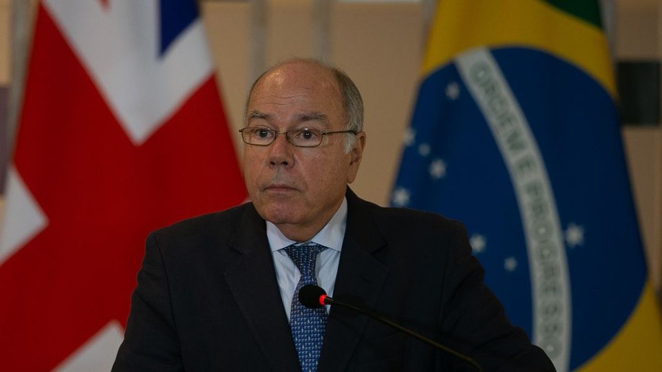 Brasil condiciona normalização de relações com Argentina ao fim de ataques de Milei