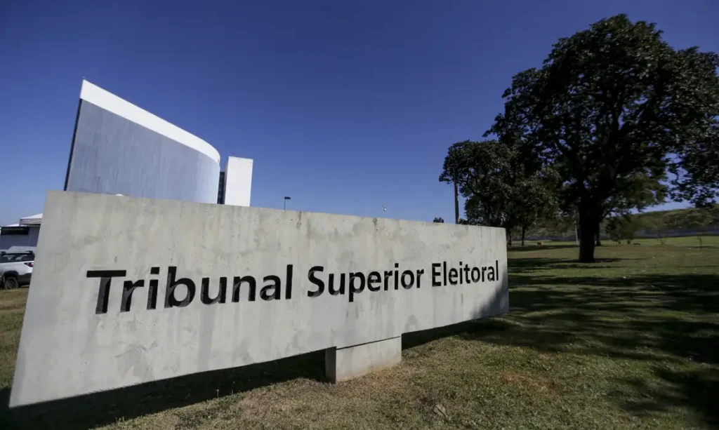 TSE estabelece conselho para combate à desinformação e uso de IA nas eleições