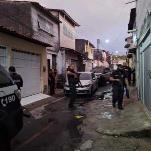 Crianças e adolescentes são alvos de recrutamento para ‘lives’ de automutilação e suicídio